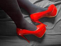 Szpilki + Pończochy = Mój fetysz...