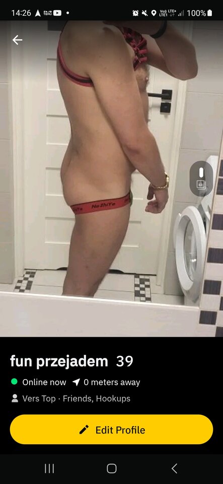 Screenshot_20241204_142651_Grindr.jpg - Danielllo85