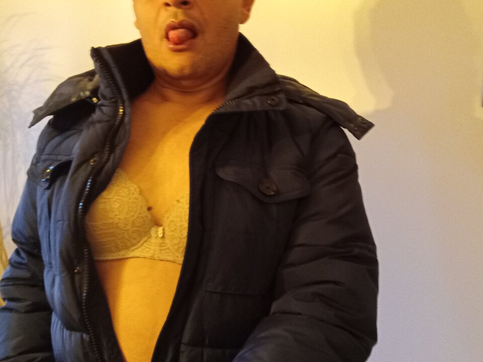 1000058712.jpg - lickemydick