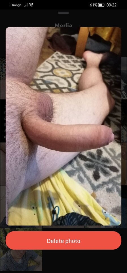 Screenshot_20241204_002219_com.grindrapp.android.jpg - Mintrandir