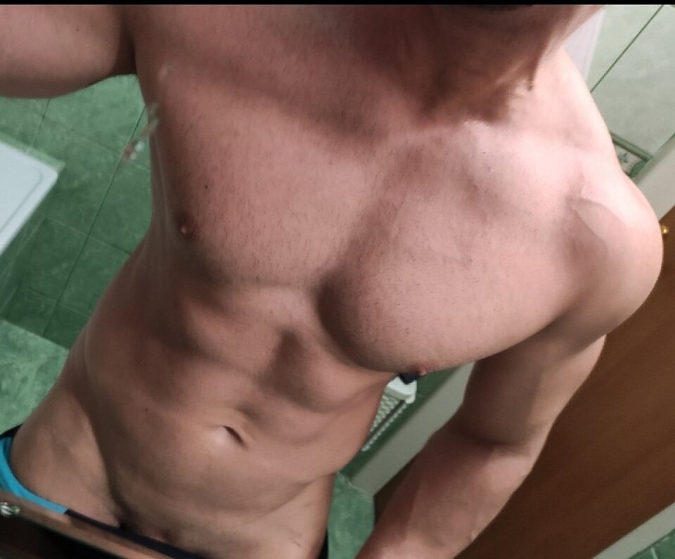 big_949f9b1dd0a09f4de61ff4078a195dd1.jpg - BadboyandyourWife