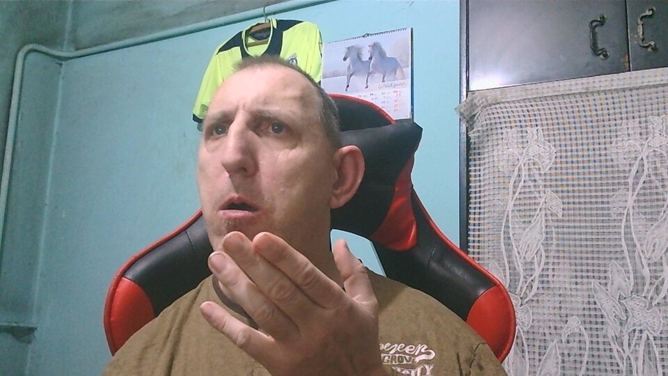 WIN_20241217_05_55_19_Pro.jpg - bojman8