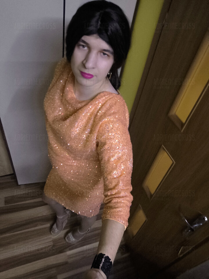 1000000785.jpg - Adriennecross