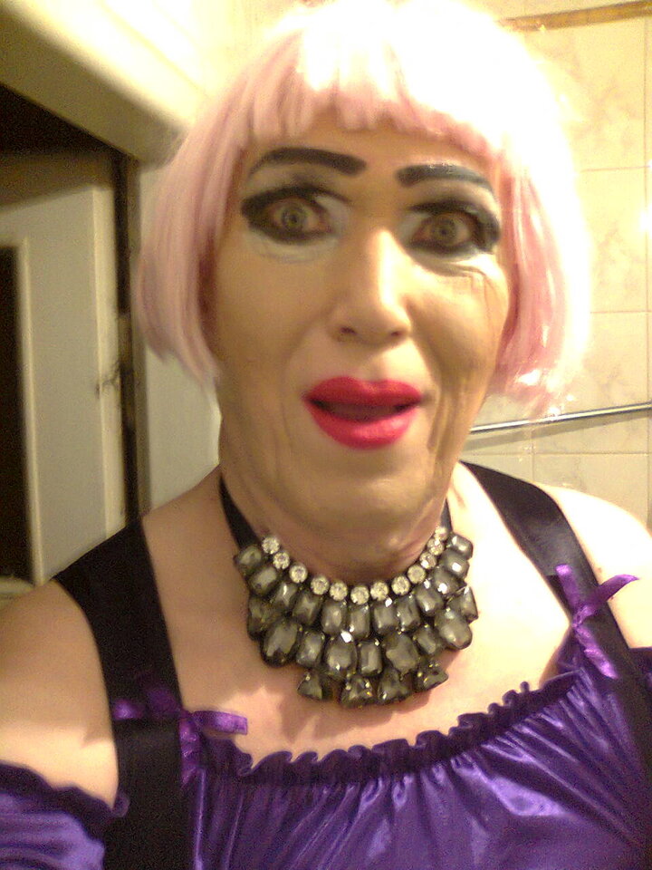 Suka kocha ustami obciągać Kutasa przed kamerą!😘💋😘 - szmineczkatrans