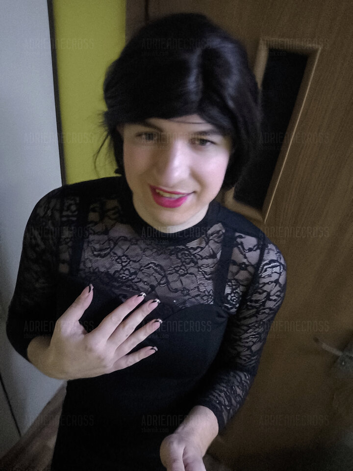 1000000831.jpg - Adriennecross