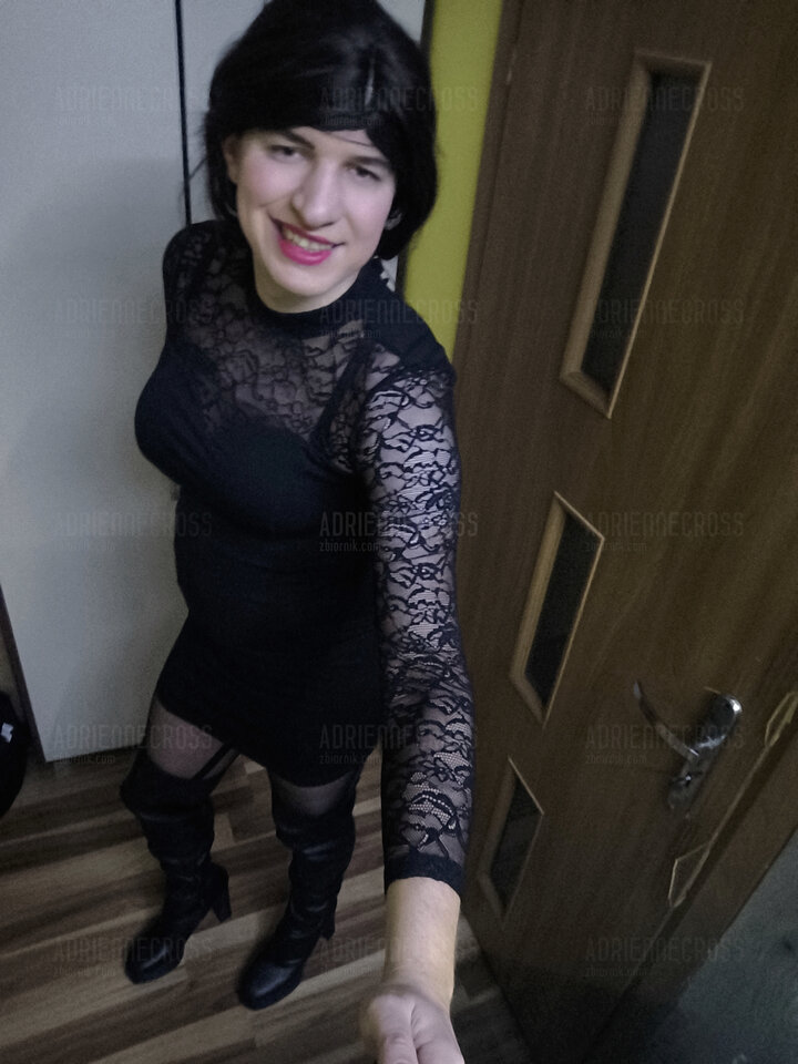 1000000830.jpg - Adriennecross