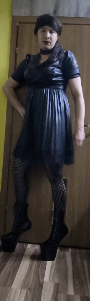 1000000937.jpg - Adriennecross