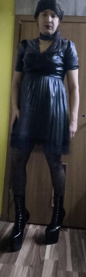 1000000939.jpg - Adriennecross