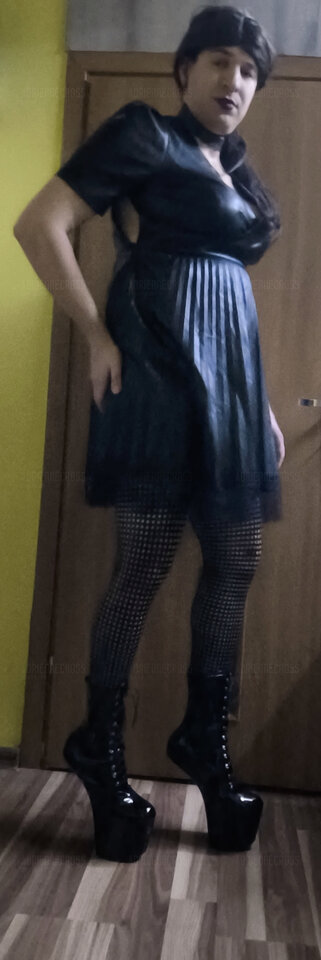 1000000940.jpg - Adriennecross