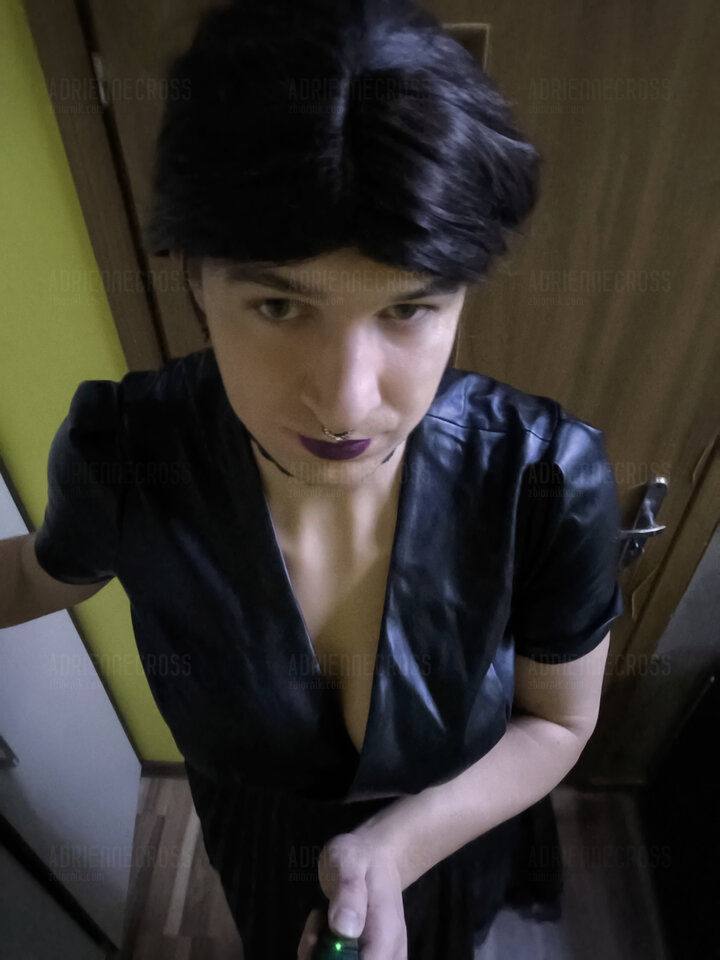 1000000936.jpg - Adriennecross