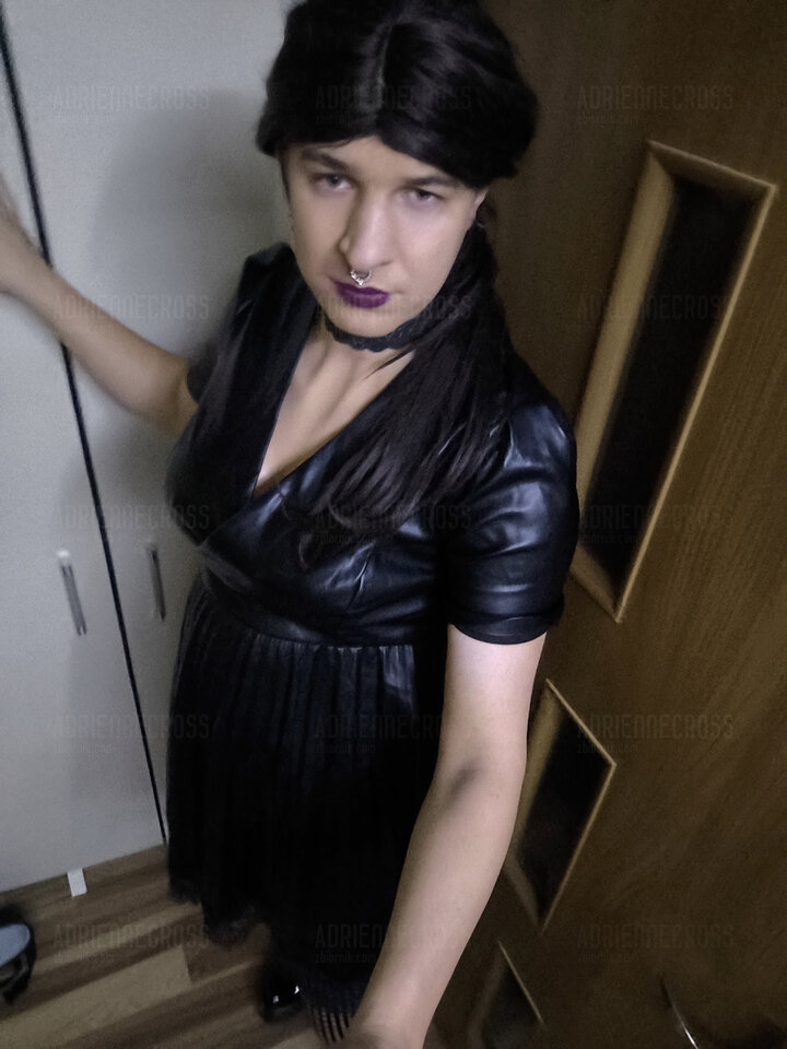 1000000944.jpg - Adriennecross