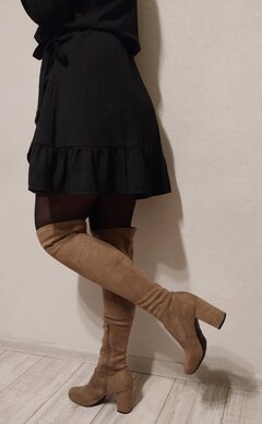 Zamszowe, długie, jasne kozaki rozm 40