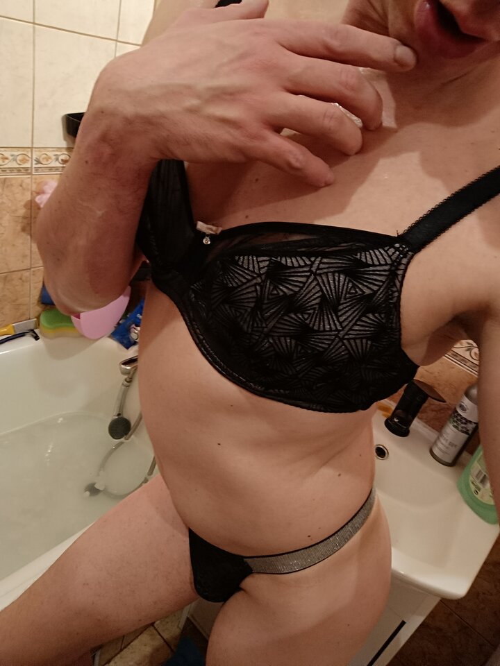 1000003546.jpg - Bisexi1