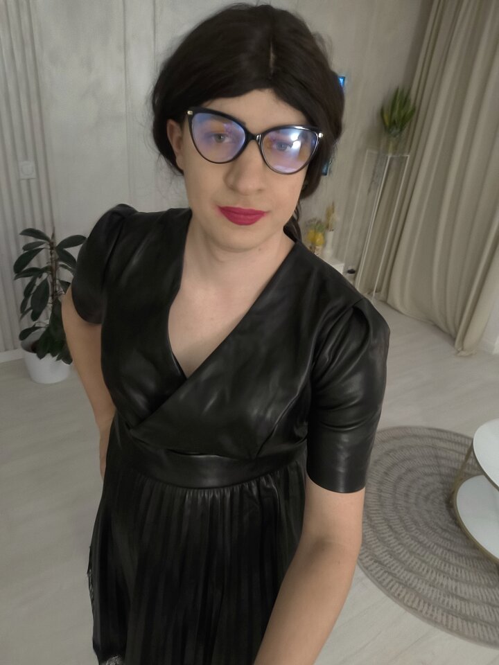 1000001093.jpg - Adriennecross