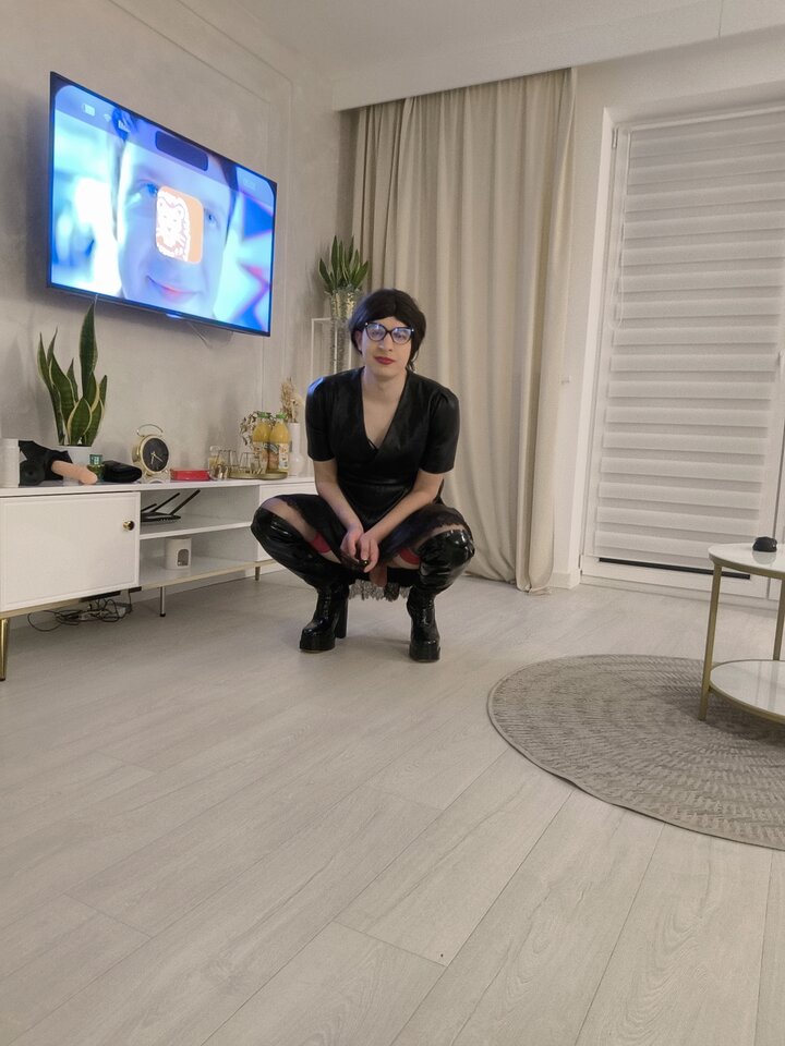 1000001089.jpg - Adriennecross