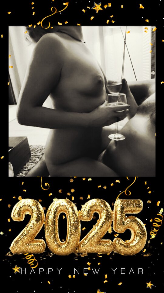 🎉 Happy New Year 🎉 - ILLeGaL_AmOuR