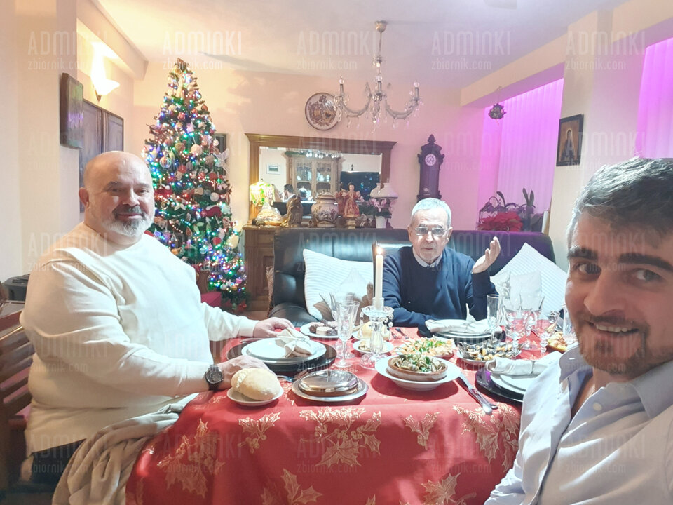 Pozdrawiamy z 2024 rokiem🍾🥂🍾🥂😘😘 - Adminki