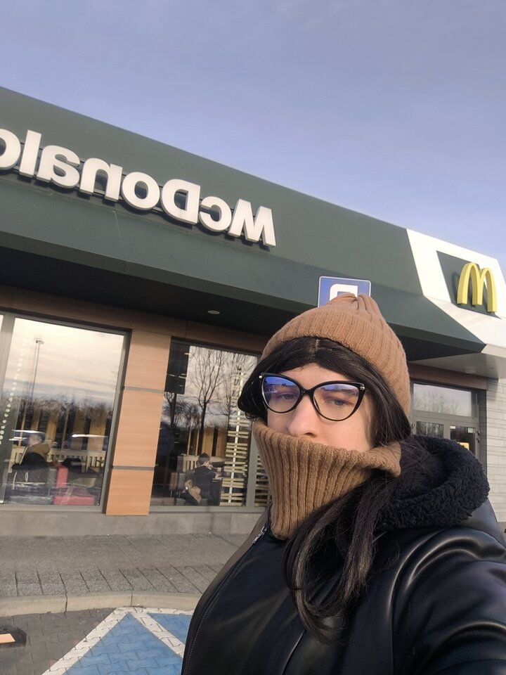 1000001284.jpg - Adriennecross