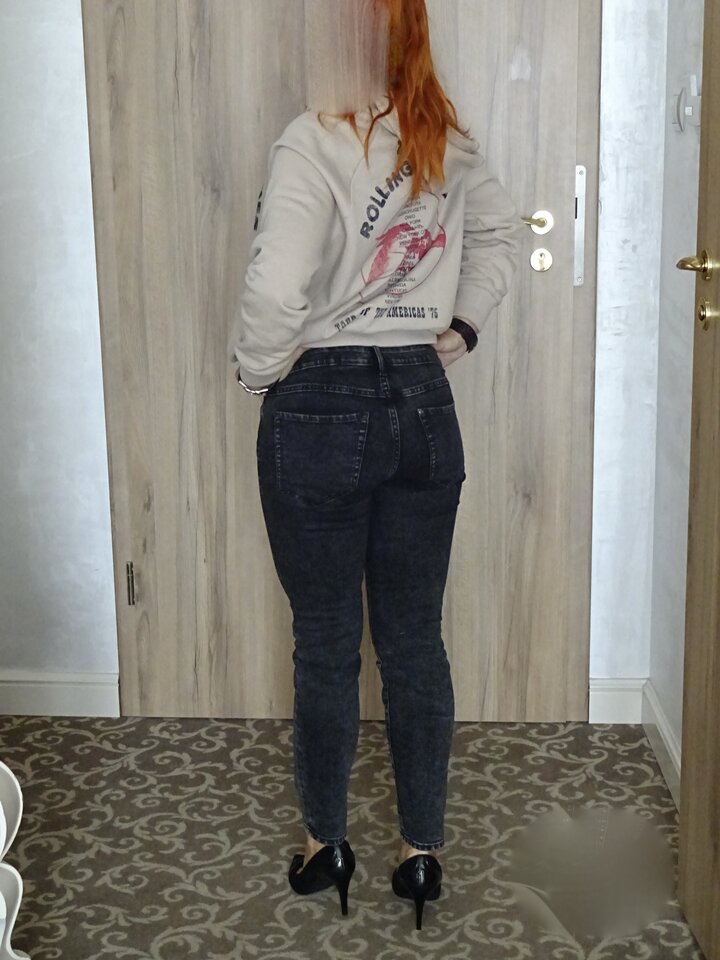 EFEEA36A-E558-49A1-8858-D116834A8834_1_201_a.jpeg - PARAQWARQ74