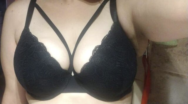 Aniela76