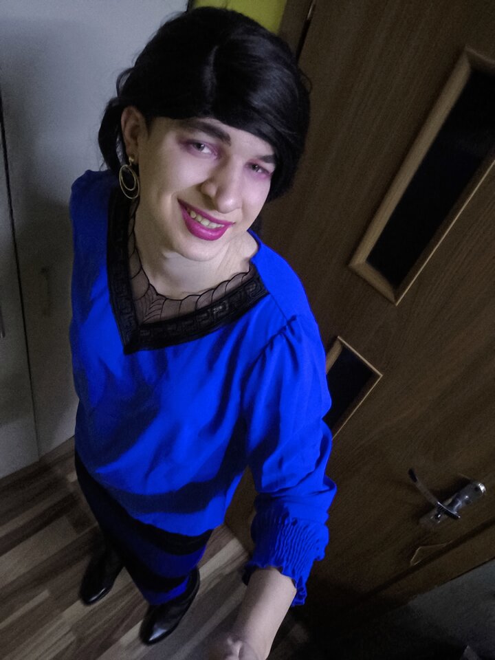 1000001679.jpg - Adriennecross