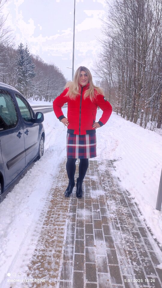 1000112096.jpg - Daria54