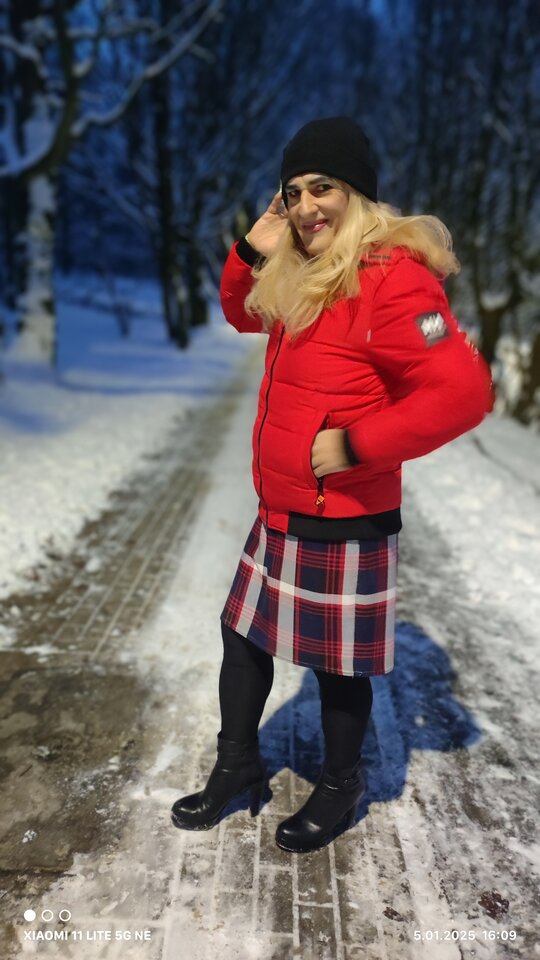 1000112184.jpg - Daria54