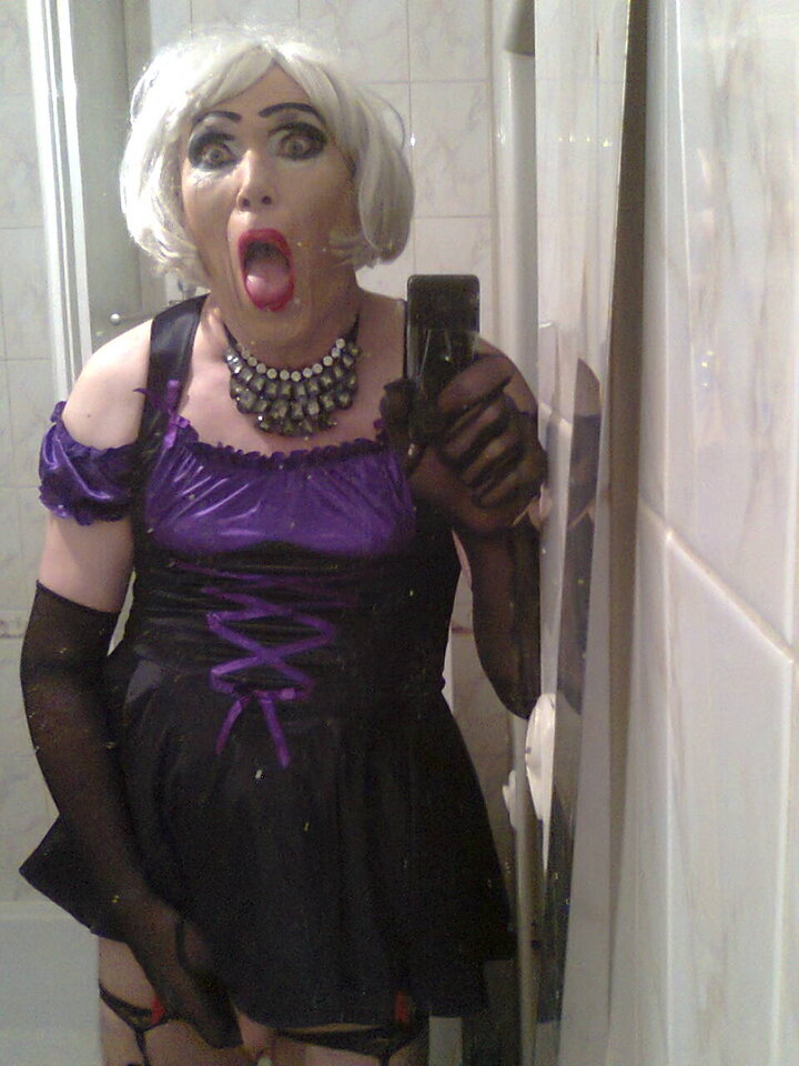 Suka-trans.Uwielbia Kutasa i spermę mieć w sobie😍💋😍 - szmineczkatrans