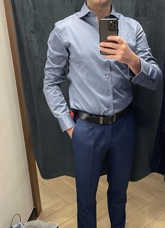 Lepiej w koszuli, czy bez? 