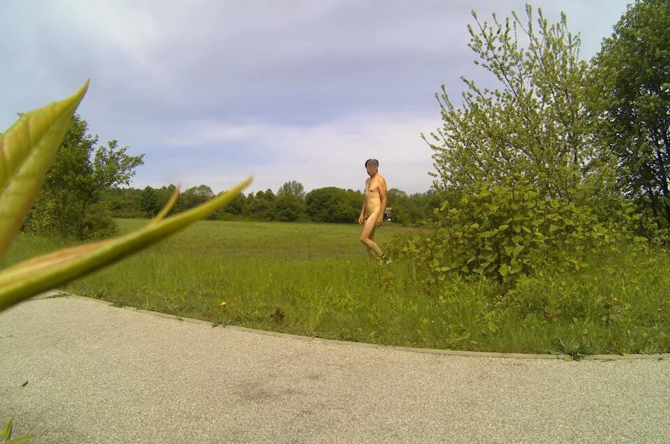 103152A.mp4_snapshot_01.00_[2021.05.23_15.34.43].jpg - Krzysztof_cfnm