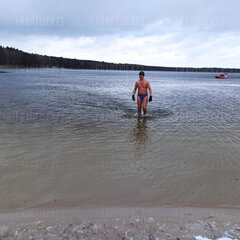 Ktoś ma ochotę na kąpiel w jeziorku??