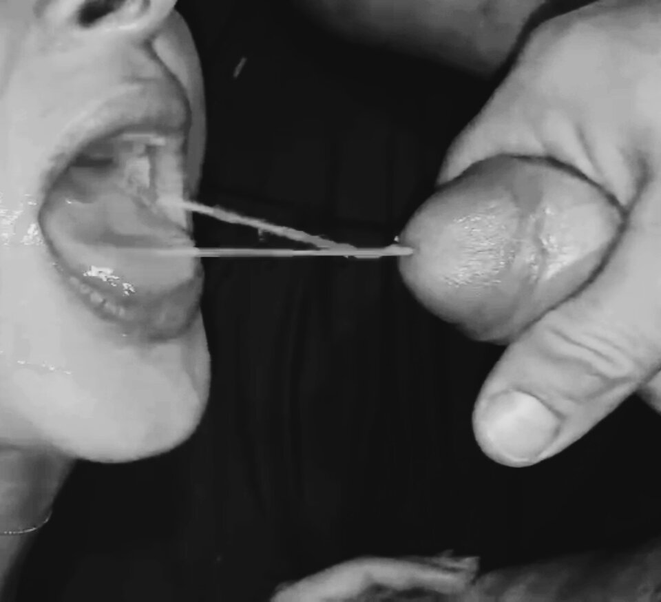 👅 Mniammmm 👅 - ILLeGaL_AmOuR