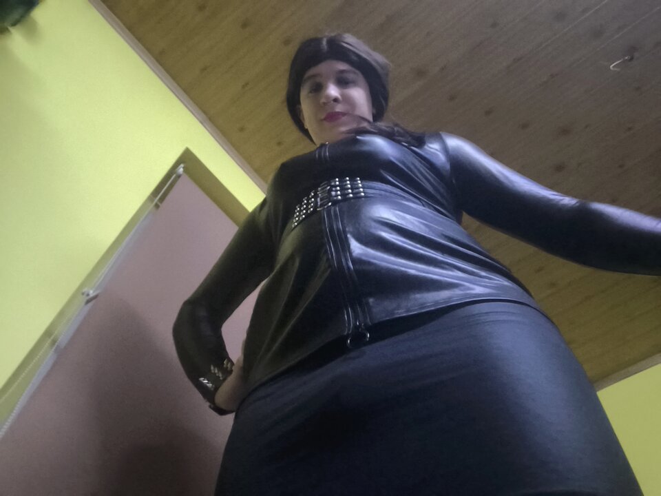 1000002377.jpg - Adriennecross