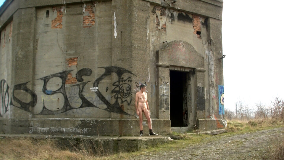 KATOWICE - wieża cisnien (1).avi_snapshot_00.50.475.jpg - Krzysztof_cfnm