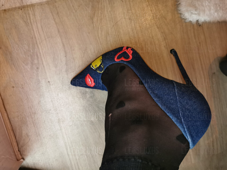 Na imprezę to które? - LegsLuxus