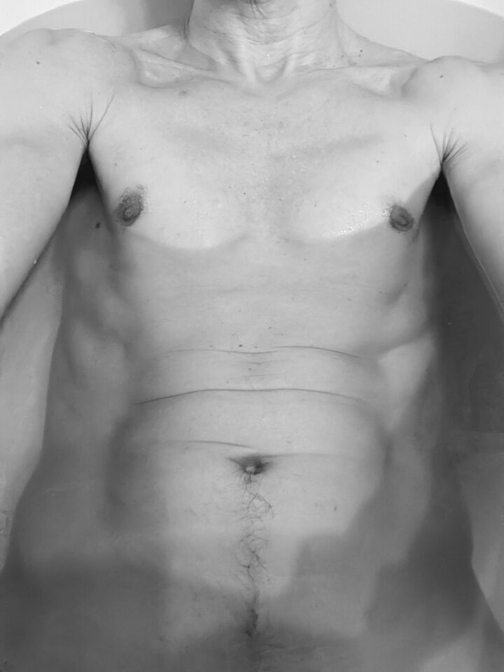 Underwater.jpg - romeo7