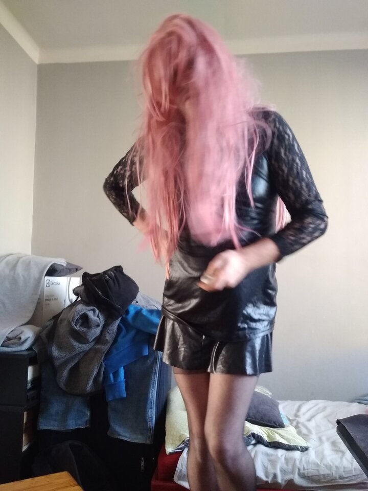 IMG_20250212_140238827_BURST000_COVER_TOP.jpg - juliadada