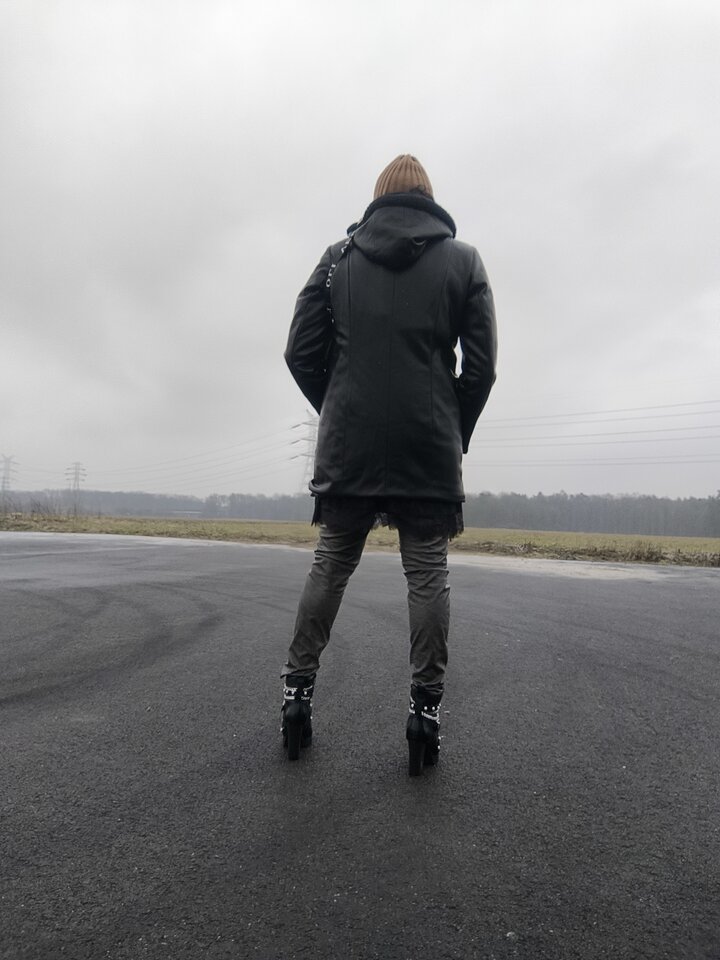 1000003038.jpg - Adriennecross