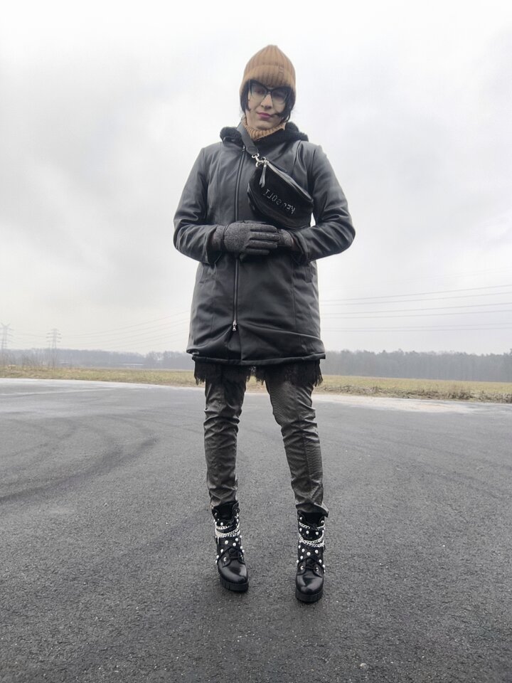 1000003043.jpg - Adriennecross