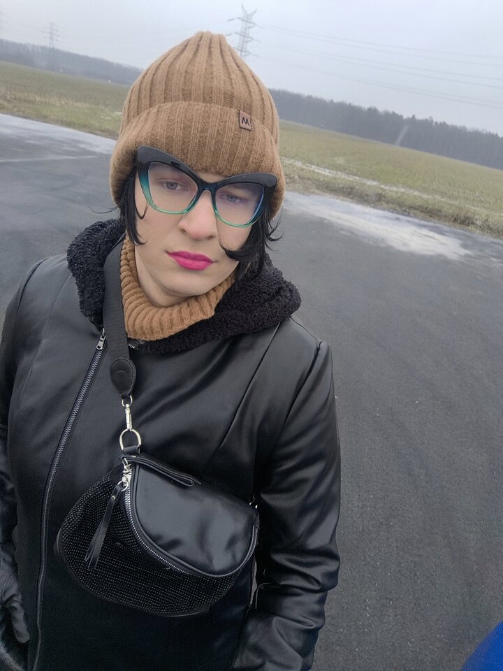 1000003049.jpg - Adriennecross