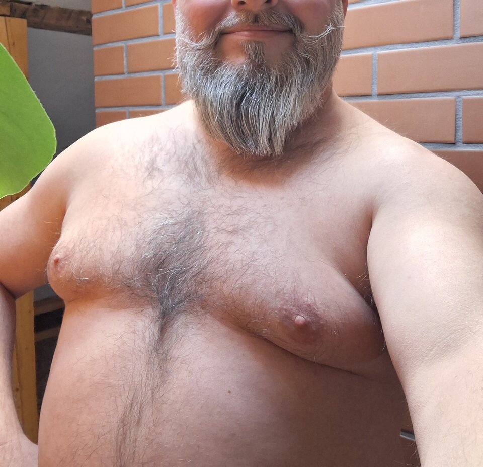 1000015056.jpg - gregory42