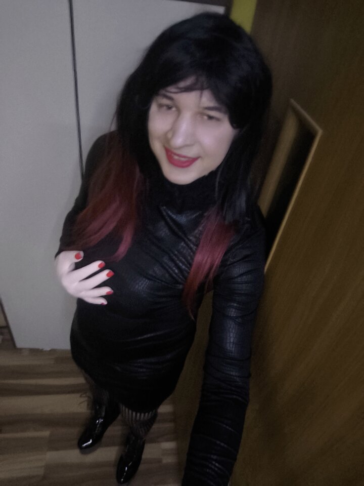 1000003136.jpg - Adriennecross