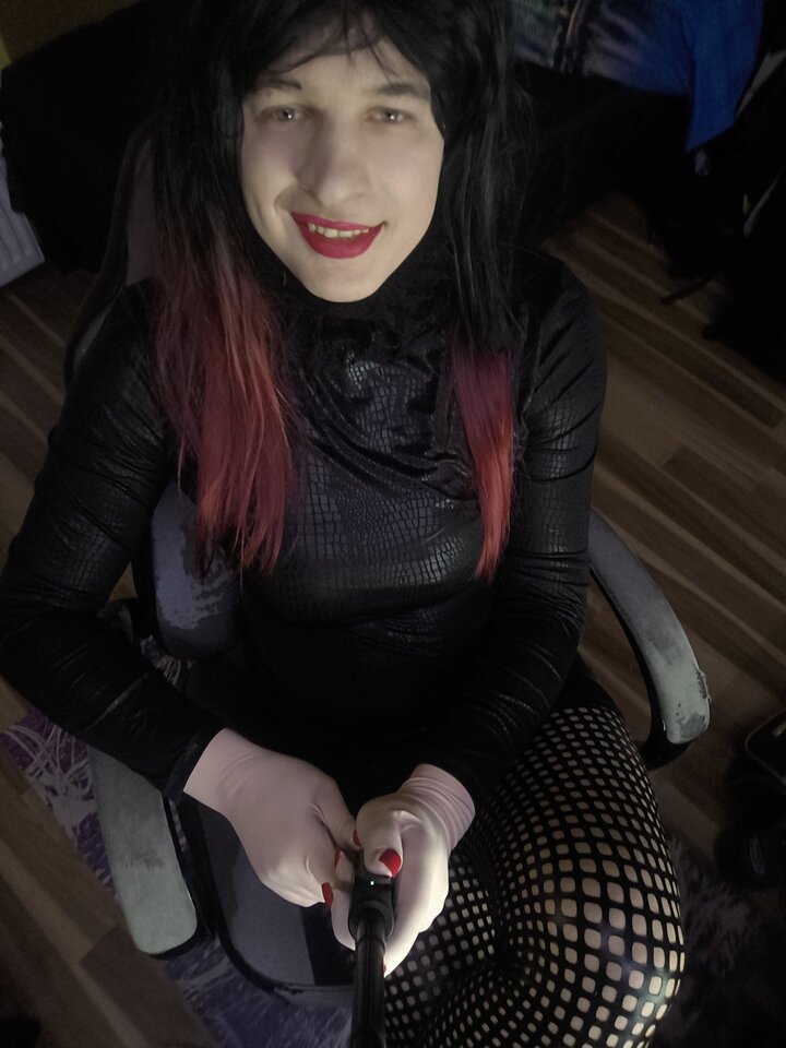 1000003143.jpg - Adriennecross