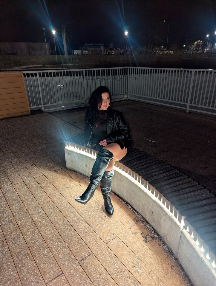 1000011015.jpg - m2022