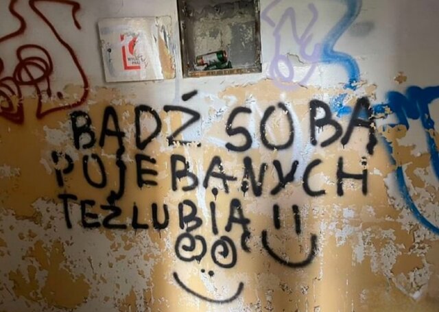 RzygiWKrzokach_EgzystencjalnyPaw