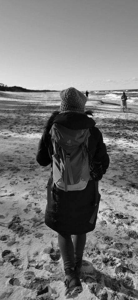 1000005730.jpg - Tanczacazwiatrem