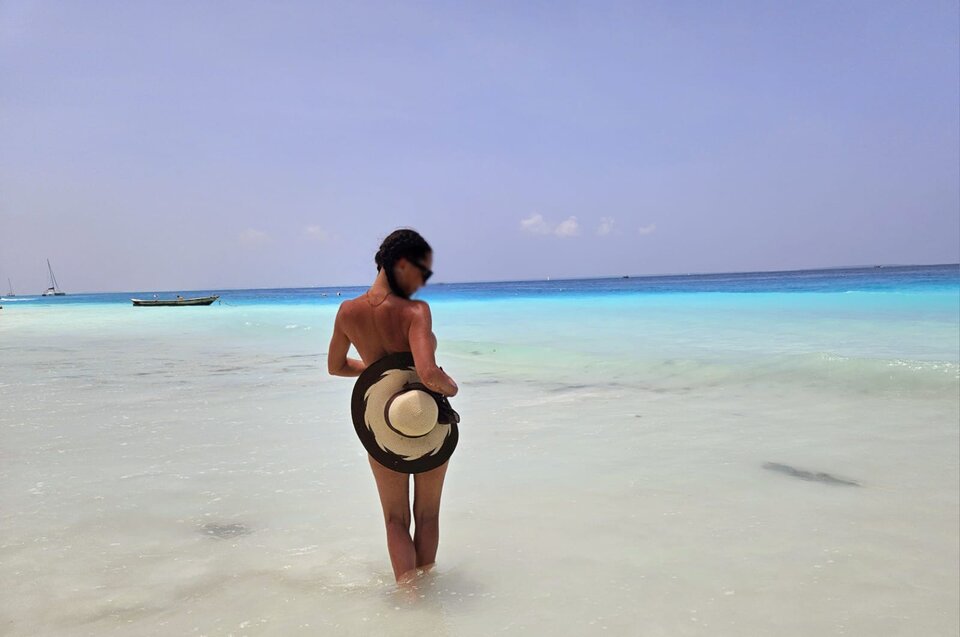 c856da4e-d3d1-4baf-9dd5-3bbaf5a4e4db.jpeg - MissMister