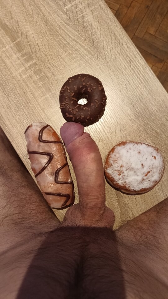 Jak co roku do pań zapytanie, którego pączka wybieracie? 😊 - Mickyxxx