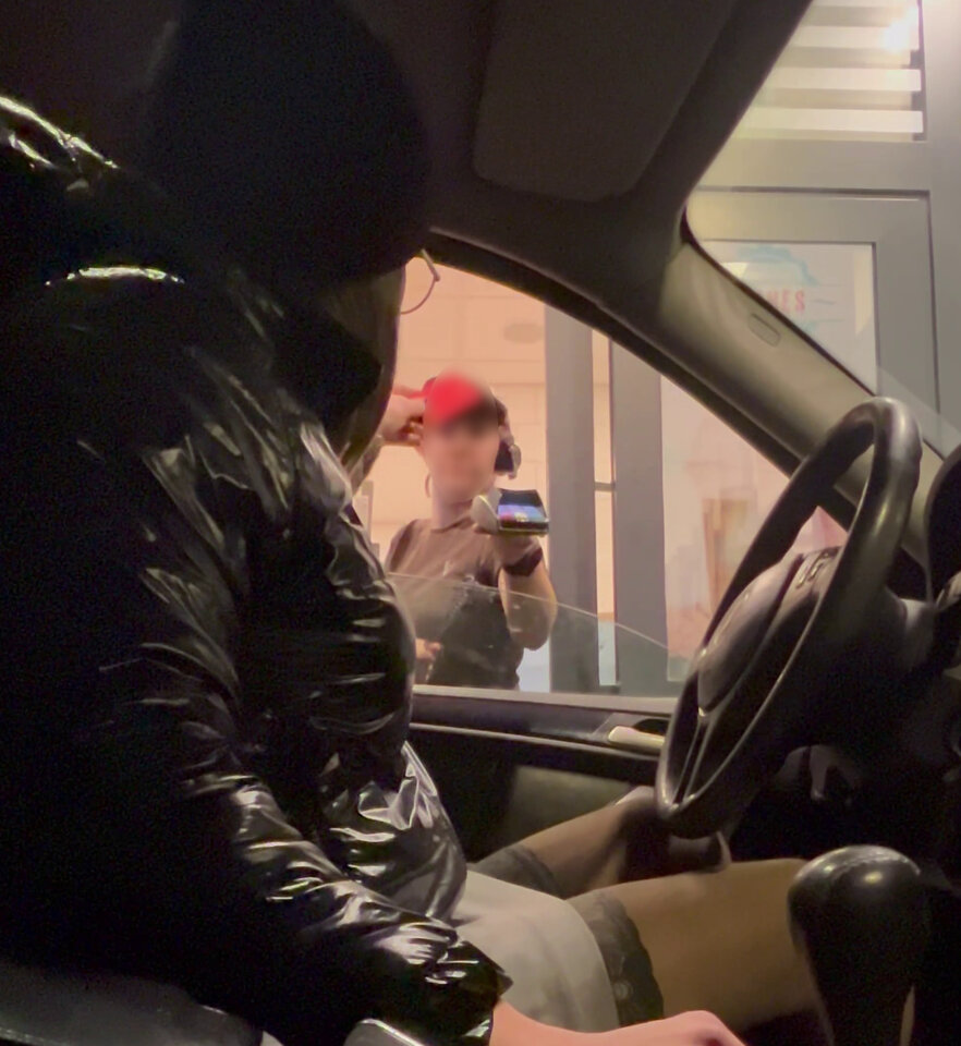 2025-03-01-13h30m01s943.jpg - AlexandraCD93