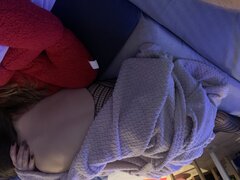 Moja piękność zasnęła bo porządnym jebaniu a mi dalej ster